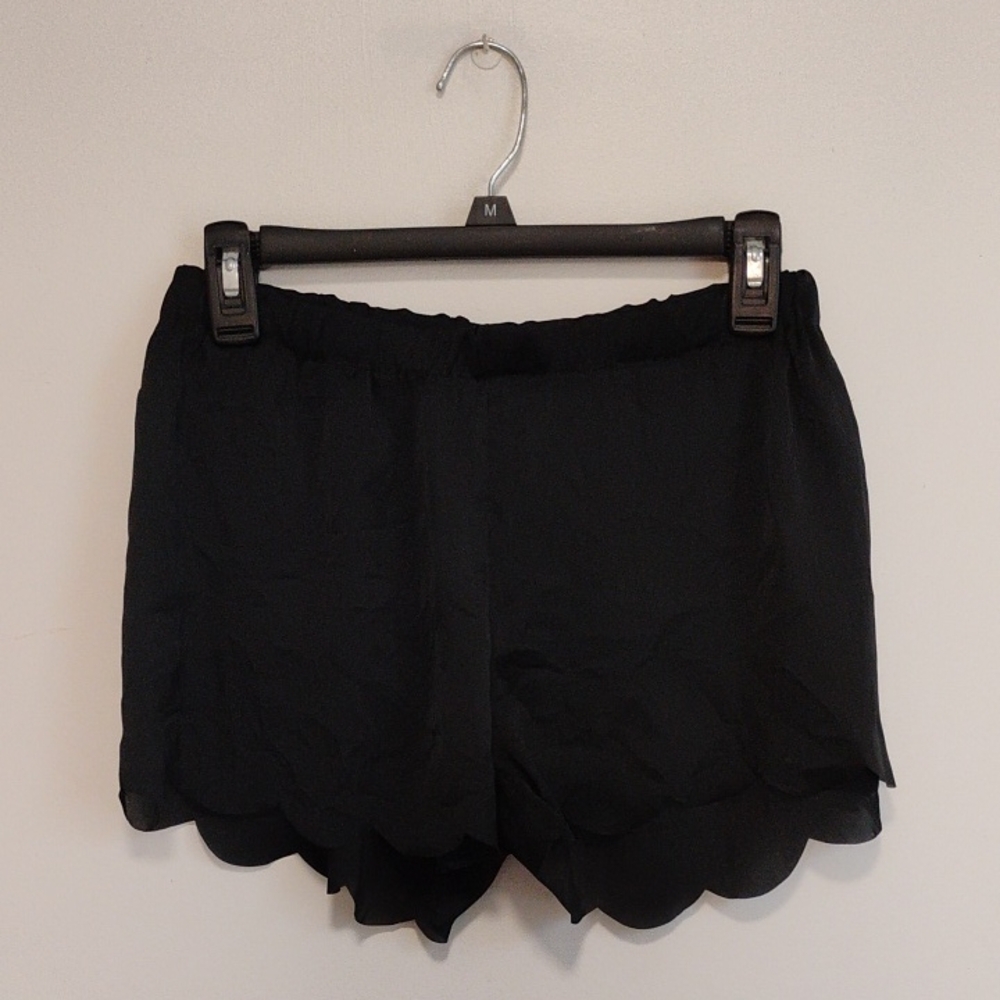 Kimchi Blue | Black Silky Scallop Shorts | S